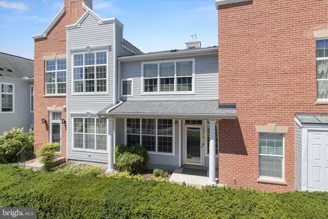 10714 Symphony Way E #206, Columbia, MD 21044