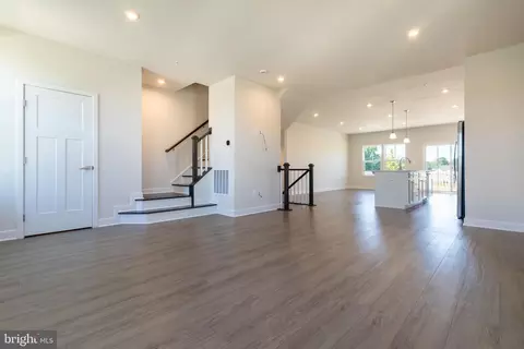Entry Way - 8100 Primrose Ln, Laurel, MD 20723 photo 13 of 14