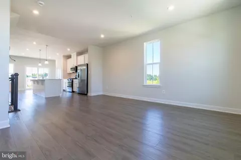 Living - 8100 Primrose Ln, Laurel, MD 20723 photo 1 of 2
