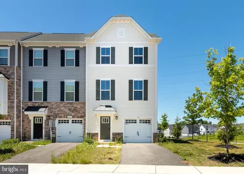 8100 Primrose Ln, Laurel, MD 20723