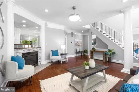 Living - 9110 River Hill Rd, Laurel, MD 20723 photo 2 of 6