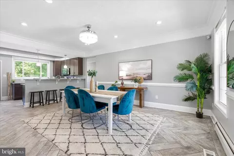 Dining - 9110 River Hill Rd, Laurel, MD 20723 photo 1 of 3