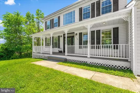 Exterior - 9110 River Hill Rd, Laurel, MD 20723 photo 3 of 9