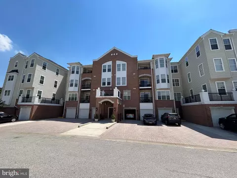 7335 Brookview Rd #303, Elkridge, MD 21075