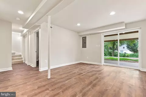 Living - 9841 Lyon Ave, Laurel, MD 20723 photo 5 of 6
