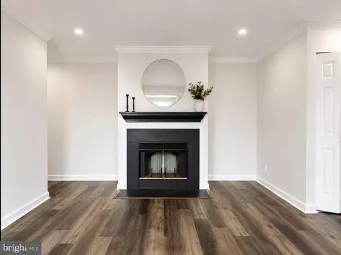6081 Majors Ln, Columbia, MD 21045