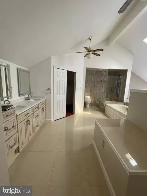 8545 Harvest View Ct, Ellicott City, MD 21043