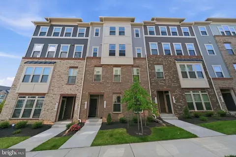 2542 Verona Pl #B, Ellicott City, MD 21042