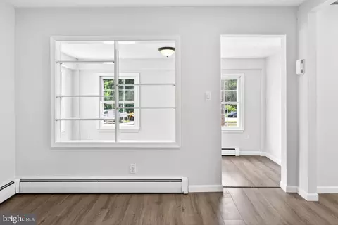 Entry Way - 9081 Dumhart Rd, Laurel, MD 20723 photo 4 of 9