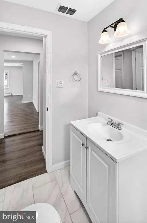 Bath - 9081 Dumhart Rd, Laurel, MD 20723 photo 5 of 5