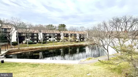 10073 Windstream Dr #5, Columbia, MD 21044
