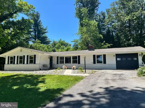 3654 Macalpine Rd, Ellicott City, MD 21042