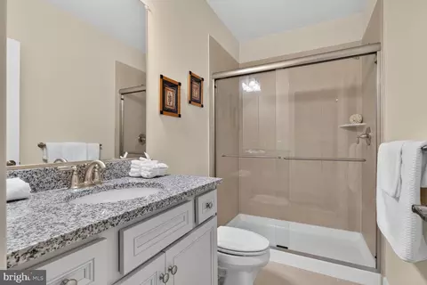 Bath - 9816 Wilderness Ln, Laurel, MD 20723 photo 3 of 3