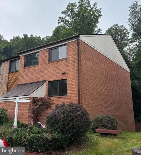 8941 Skyrock Ct, Columbia, MD 21046