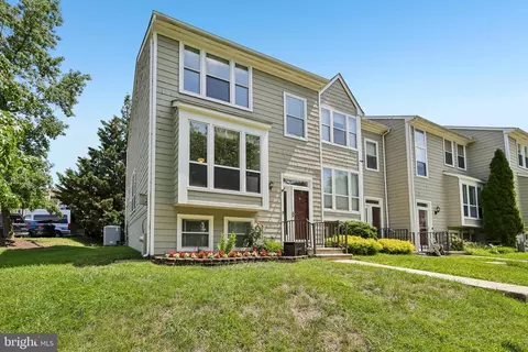 7730 Chatfield Ln, Ellicott City, MD 21043