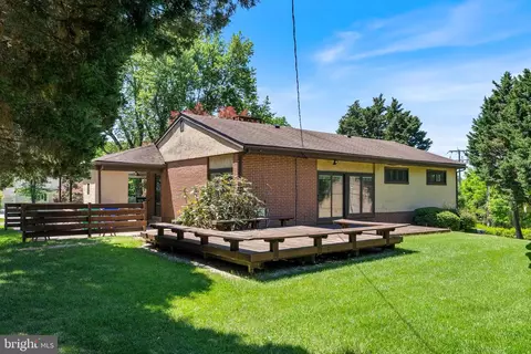 9526 Pepple Dr, Columbia, MD 21045