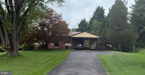 9526 Pepple Dr, Columbia, MD 21045