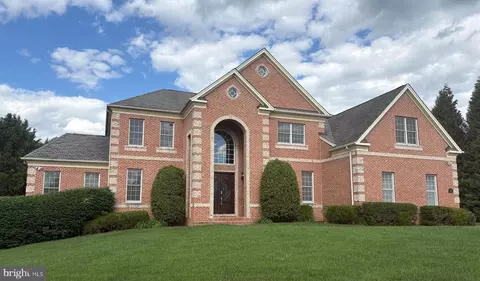 11526 Fox River Dr, Ellicott City, MD 21042