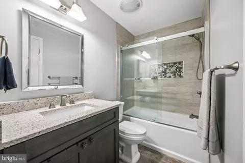 Bath - 8618 Far Fields Way, Laurel, MD 20723 photo 2 of 4