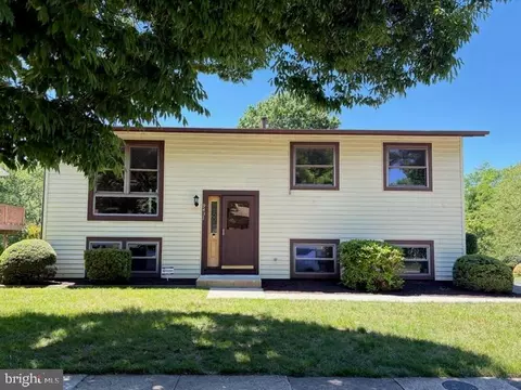 9431 Bullring Ln, Columbia, MD 21045