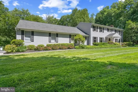 1258 Heritage Farms Ct, Sykesville, MD 21784