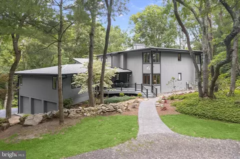 13365 Forsythe Rd, Sykesville, MD 21784