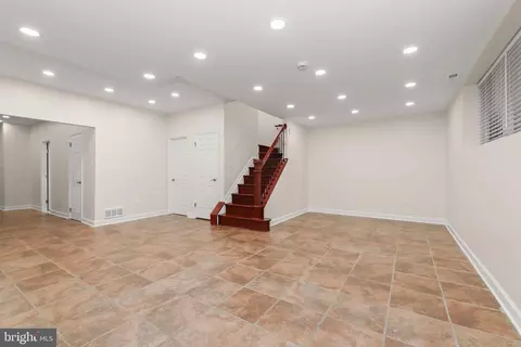 Living - 5189 Columbia Rd #10 49, Columbia, MD 21044 photo 12 of 13
