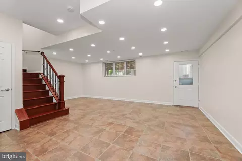 Living - 5189 Columbia Rd #10 49, Columbia, MD 21044 photo 11 of 13