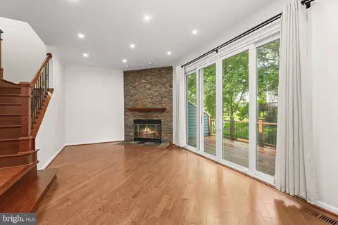 Living - 5189 Columbia Rd #10 49, Columbia, MD 21044 photo 6 of 13