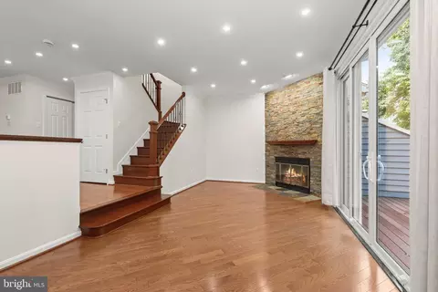 Living - 5189 Columbia Rd #10 49, Columbia, MD 21044 photo 9 of 13