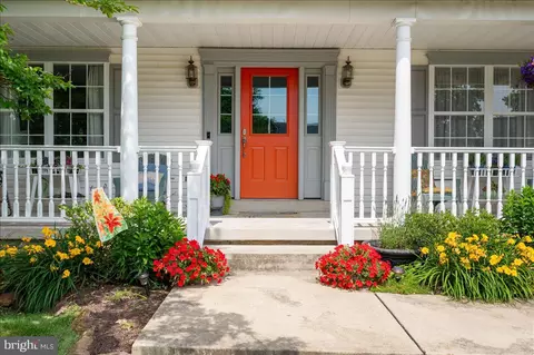 Exterior - 6447 Skipton Dr, Hanover, MD 21076 photo 2 of 12