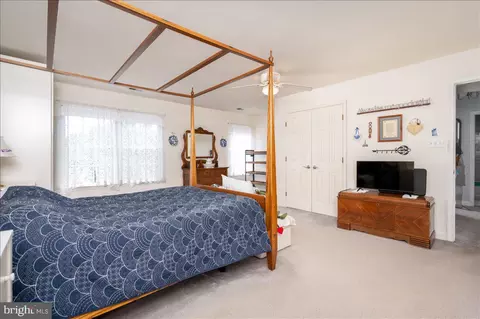 Bedroom - 6447 Skipton Dr, Hanover, MD 21076 photo 3 of 5