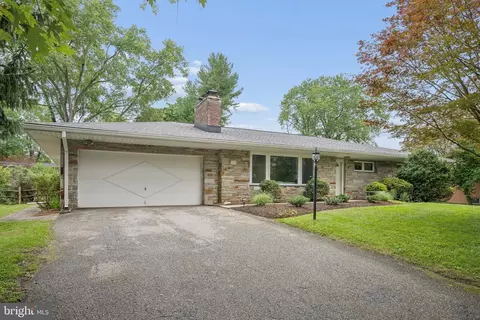 9710 Hillsmere Rd, Ellicott City, MD 21042
