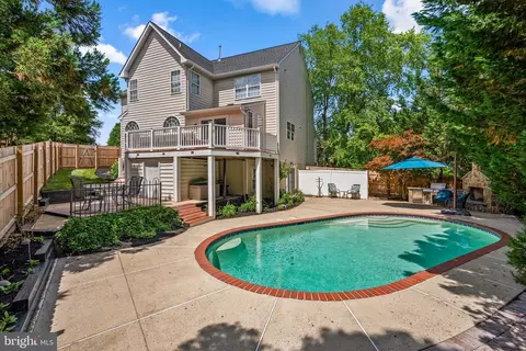 7144 Elk Mar Dr S, Elkridge, MD 21075