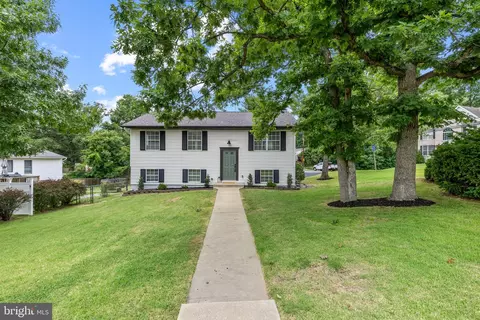 9500 Cissell Ave, Laurel, MD 20723