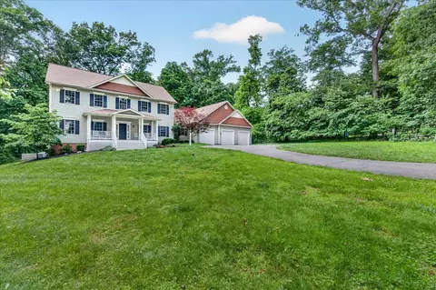 2516 Daisy Rd, Woodbine, MD 21797