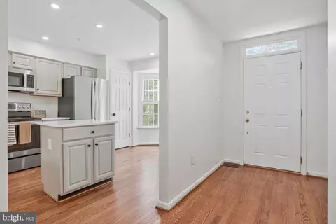 6325 Hampton Pl, Elkridge, MD 21075 photo 4