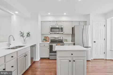 6325 Hampton Pl, Elkridge, MD 21075 photo 10