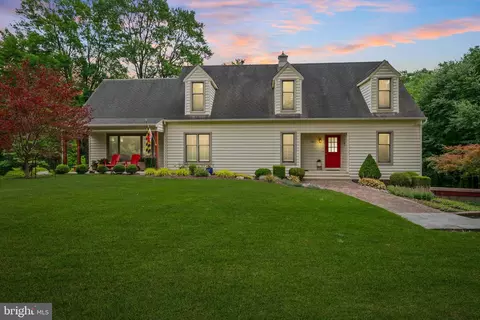 10821 Braeburn Rd, Columbia, MD 21044