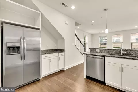Entry Way - 7551 Crowley St #B, Hanover, MD 21076 photo 3 of 6