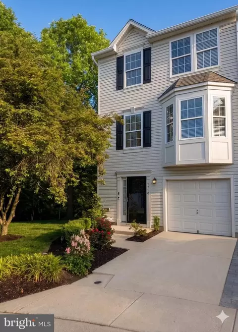 7710 English Oak Cir #13, Elkridge, MD 21075