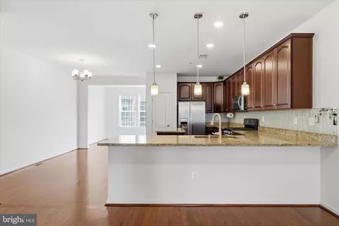 Entry Way - 9889 Deer Run, Laurel, MD 20723 photo 4 of 8