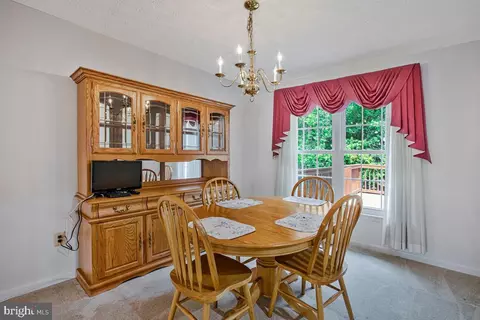 Dining - 9628 Park Ave, Laurel, MD 20723 photo 2 of 3