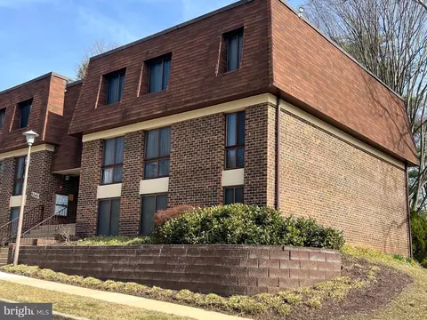 5245 W Running Brook Rd #302, Columbia, MD 21044