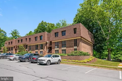 5245 W Running Brook Rd #302, Columbia, MD 21044