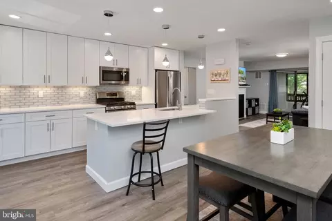 5245 W Running Brook Rd #302, Columbia, MD 21044