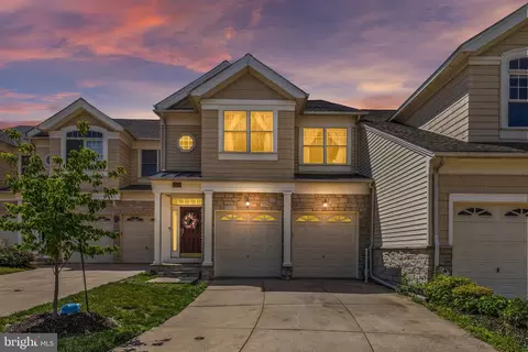 8702 Timber Oak Ln, Laurel, MD 20723