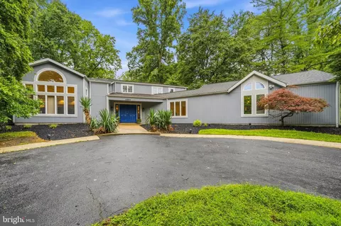 12213 Fawnhaven Ct, Ellicott City, MD 21042