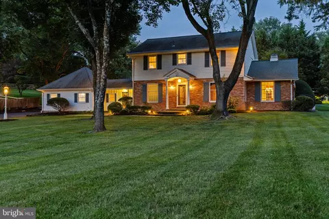 4053 Crescent Rd, Ellicott City, MD 21042