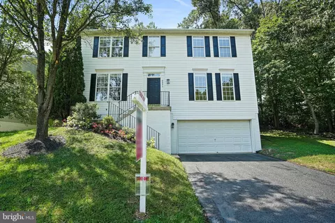 6331 Patuxent Quarter Rd, Hanover, MD 21076